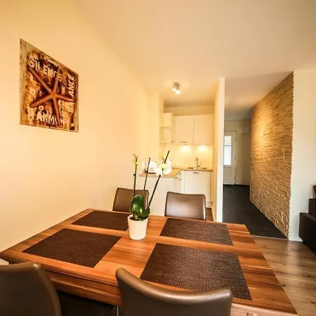 Appartement Ferienwohnung Breede 2 A *
